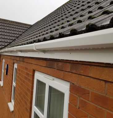 Our fascia and soffit cleaning service focuses on restoring the finishing touches of your building by eliminating dirt, moss, and other unsightly substances. With our meticulous attention to detail, we will ensure that your fascias and soffits regain their original beauty.